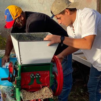 Preview: LA CALIMA - Espresso - Stückgut Edition Preview: Arbeit am Entpulper